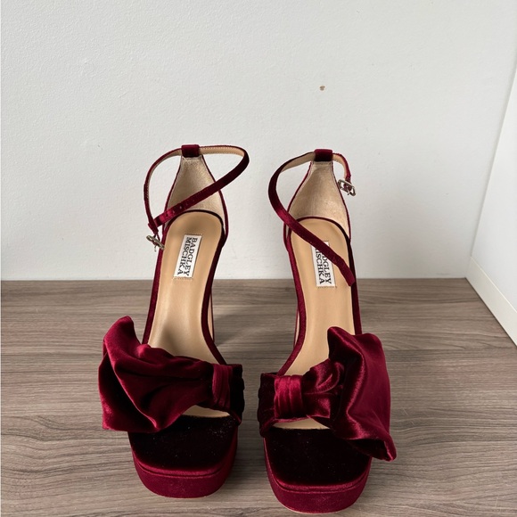 Badgley Mischka Platform Sandals Red Velvet Alora II Borvel Sz 7.5 US New❤️ - Picture 2 of 8
